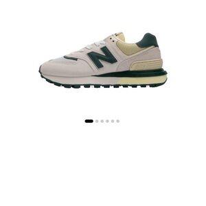 New Balance Gender Inclusive Sneakers Bright White & Green, Size US 11M, US12.5W
